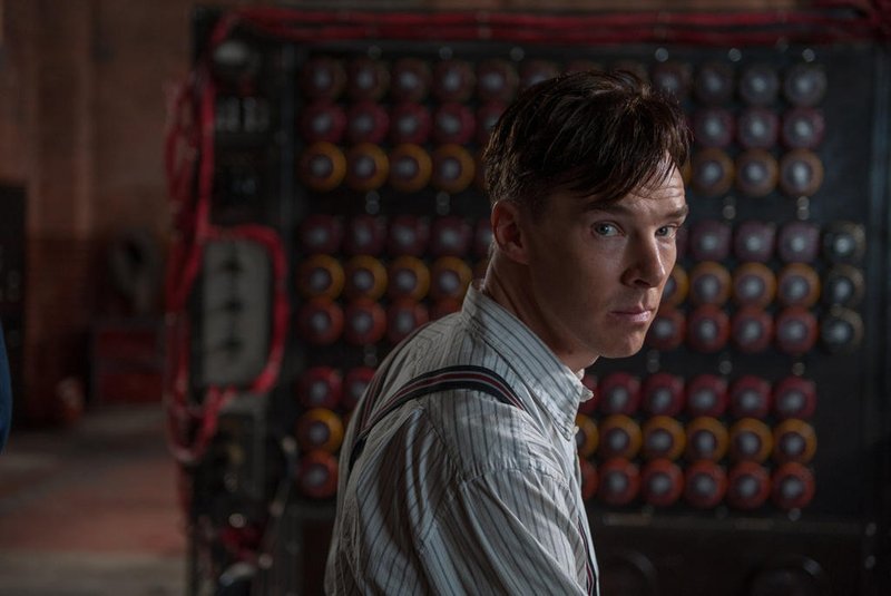Benedict Cumberbatch como o matemático Alan Turing no filme O Jogo da Imitação.<!-- NICAID(11159231) -->