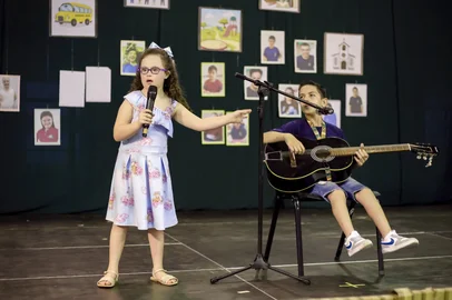 Beneficiários da Apae de Marau participam de terceira edição de musical inclusivo<!-- NICAID(16106748) -->