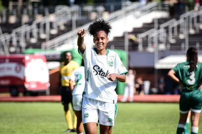 Juventude goleou o Futebol com Vida em confronto pela segunda fase do Gauchão feminino, no campo do Sesi, em Caxias do Sul.<!-- NICAID(15894737) -->