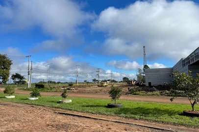 Shopping Zona Leste, em Alegrete<!-- NICAID(15482691) -->