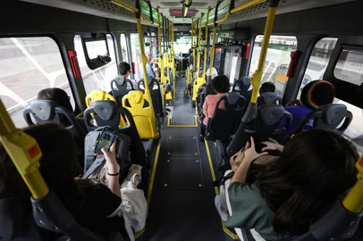 Porto Alegre, RS, Brasil - Ônibus 100% elétrico na cidade. FOTO: JEFFERSON BOTEGA, AGÊNCIA RBSIndexador: jeff botega<!-- NICAID(15844073) -->