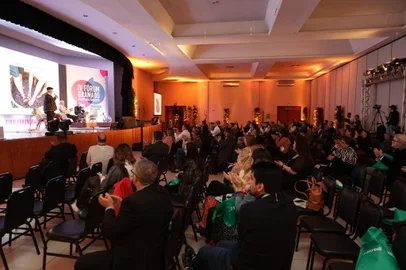 Segundo dia das atividadees do 4º Fórum Gramado de Estudos Turísticos, nesta quinta-feira (17), na Expogramado - Foto: Dinarci Borges/Divulgação<!-- NICAID(15513231) -->