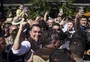 Rosane de Oliveira | Apoio do agro, gravações e caminhada com apoiadores: os bastidores da passagem de Flávio Bolsonaro pelo RS
