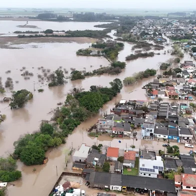 Chuvas invadem ruas e deixam pessoas fora de suas casas<!-- NICAID(16108265) -->