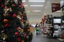 CAXIAS DO SUL, RS, BRASIL, 05/12/2023. Ceias, kits, cestas e pesquisa de preços: como os caxienses se organizam para as festas natalinas. A reportagem foi em supermercados e padarias para conferir como está a procura pelos itens. (Bruno Todeschini/Agência RBS)Indexador: BTK<!-- NICAID(15616874) -->