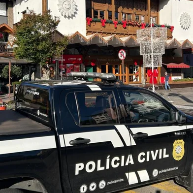 Polícia Civil realiza operação contra fraudes na venda de ingressos para atrações turísticas em Gramado e Canela.<!-- NICAID(15949350) -->