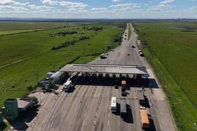 pedágio br-116 , ecovias sul<!-- NICAID(16237089) -->