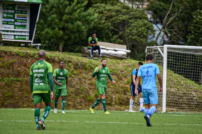 Juventude vence o Glória por 4 a 1 em jogo-treino no CT alviverde.<!-- NICAID(15385570) -->