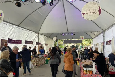 Feira do Vinho deixa saudade, em Caxias; 'precisamos de mais eventos como esse', diz participante <!-- NICAID(15459456) -->