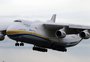 Maior avião comercial do mundo, Antonov AN-225 foi destruído por tropas russas na Ucrânia