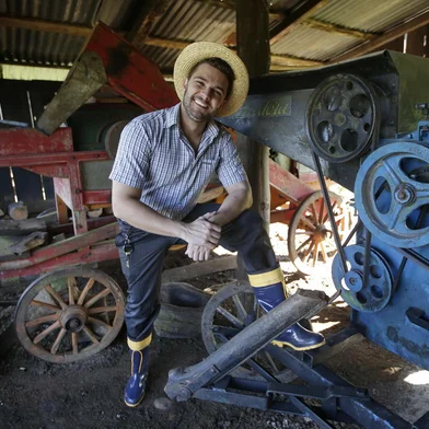 ERECHIM, RS, BRASIL - 2019.05.29 - Retrato do humorista Badin, para especial do Segundo Caderno sobre Humor da Colônia. (Foto: ANDRÉ ÁVILA/ Agência RBS)<!-- NICAID(14113329) -->