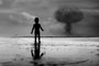 PORTO ALEGRE, RS, BRASIL,12/11/2019- Criança assistindo a guerra nuclear. (Foto: Glebstock / stock.adobe.com)Indexador: Hlib SHabashnyiFonte: 88781511<!-- NICAID(14322992) -->