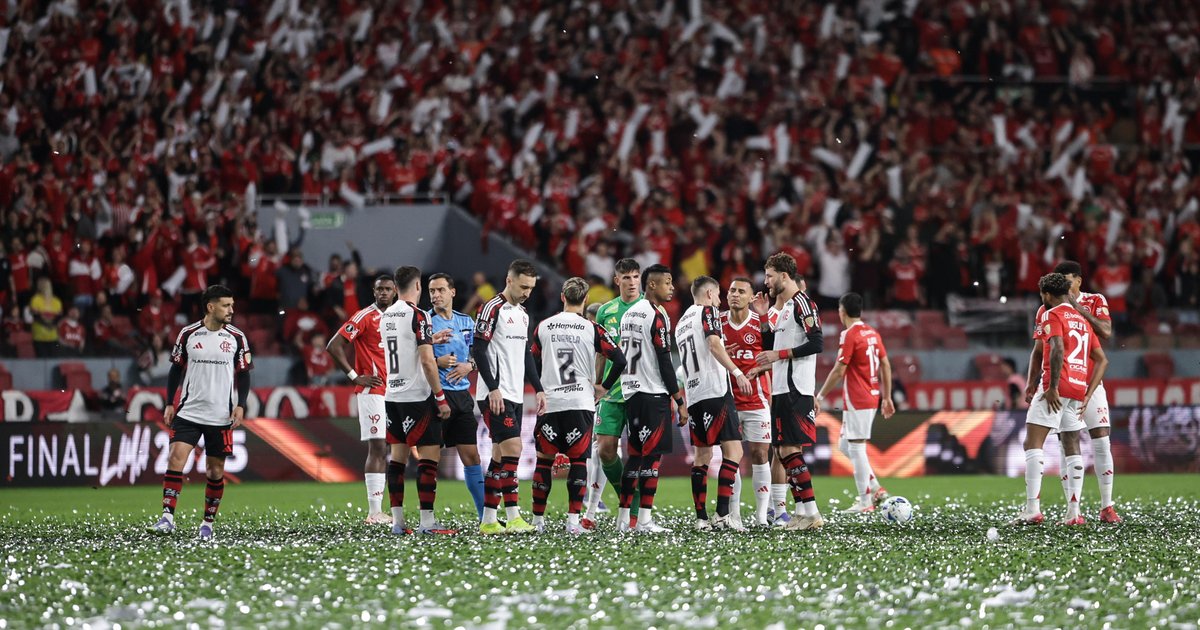 Inter x Flamengo: Chuva de papel picado causa atraso na Libertadores