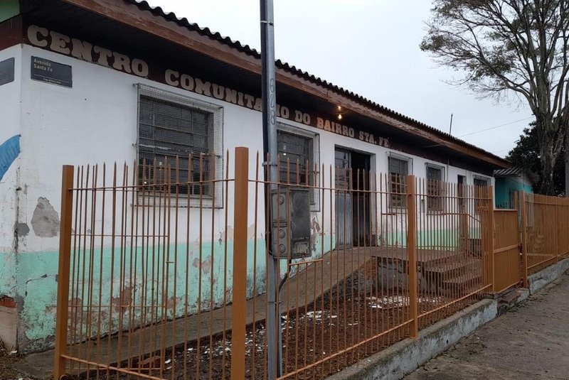 Reforma no Centro Comunitário do bairro Santa Fé em Caxias<!-- NICAID(15498948) -->