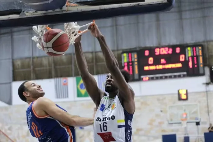 Léo Lenzi / Agência NTZ/Divulgação/São José Basketball