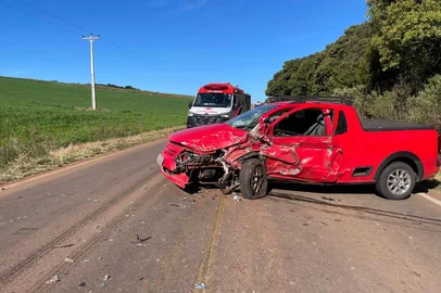 Acidente deixa três feridos na RS-463 em Tapejara<!-- NICAID(16100061) -->