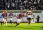 Caxias supera retranca, vence o Anápolis e amplia vantagem na liderança da Série C