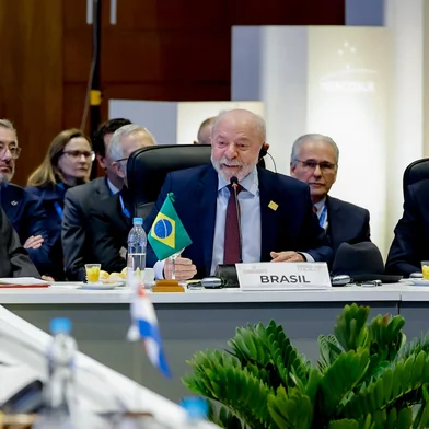 30.06.2026 - Presidente da República, Luiz Inácio Lula da Silva, durante sessão Plenária da 68.ª Cúpula de Presidentes do Mercosul, Países Associados e Convidados Especiais, no salão de Plenária do Centro de Convenções da Conmebol.<!-- NICAID(16317171) -->