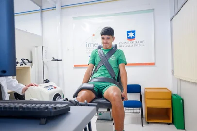 Juventude e UCS formalizam parceria para desenvolver um melhor condicionamento físico aos atletas da base. A parceria para 2025 foi assinada nesta sexta-feira<!-- NICAID(15935608) -->