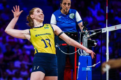 Júlia Bergmann, vôlei