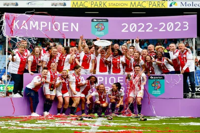 Ajax feminino