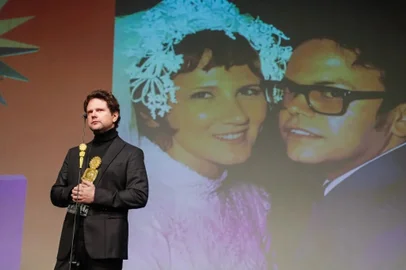 Homenageado com Kikito de Cristal, ator Selton Mello