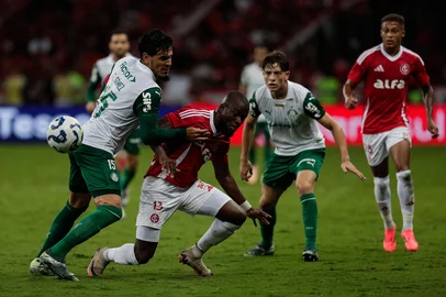Porto Alegre, RS, Brasil, 16-04-2025: Internacional x Palmeiras pela quarta rodada do Campeonato Brasileiro Série A 2025. Foto: Renan Mattos/ Agência RBS<!-- NICAID(16018649) -->