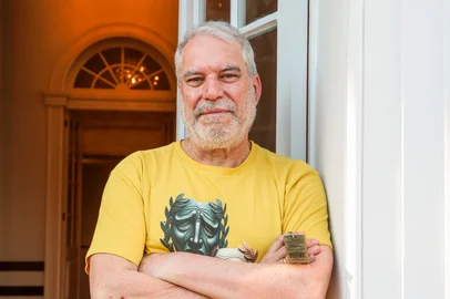 Lars Erick / Divulgação João Antônio Porto, diretor operacional do Theatro São Pedro, completa 40 anos na instituição em 2026.<!-- NICAID(16382915) -->