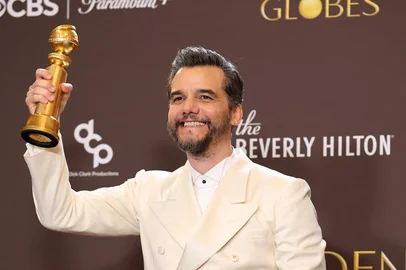 Amy Sussman / GETTY IMAGES NORTH AMERICA 83rd Annual Golden Globe Awards - Press RoomBEVERLY HILLS, CALIFORNIA - JANUARY 11: (FOR EDITORIAL USE ONLY) Wagner Moura, winner of the Best Performance by a Male Actor in a Motion Picture Drama Award for "The Secret Agent" poses in the press room during the 83rd Annual Golden Globe Awards at The Beverly Hilton on January 11, 2026 in Beverly Hills, California. Amy Sussman/Getty Images/AFP (Photo by Amy Sussman / GETTY IMAGES NORTH AMERICA / Getty Images via AFP)Editoria: ACELocal: Beverly HillsIndexador: AMY SUSSMANSecao: theatreFonte: GETTY IMAGES NORTH AMERICAFotógrafo: CONTRIBUTOR<!-- NICAID(16202159) -->