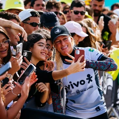 Tatiana Weston-Webb, surfe