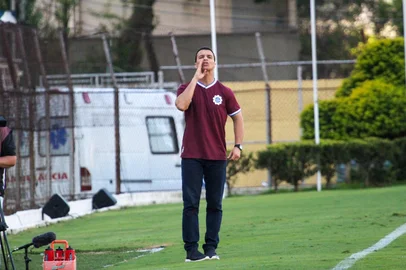 Caxias enfrenta o São Bernardo pela Série C<!-- NICAID(16040222) -->