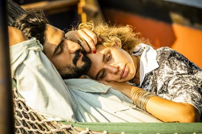 José Leôncio (Renato Góes) e Madeleine (Bruna Linzmeyer), pantanal<!-- NICAID(15060249) -->