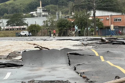 Flores da Cunha decreta situação de emergência após chuvas intensas<!-- NICAID(16376565) -->