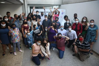 PORTO ALEGRE, RS, BRASIL - 03.12.2021 - Promover a inclusão social através da gastronomia é um dos principais objetivos do programa YOCUTA, que será concluído nesta sexta-feira. Ao todo, 14 alunos participaram nos últimos meses das atividades na cozinha do curso de Gastronomia da UniRitter. (Foto: André Ávila/Agencia RBS)<!-- NICAID(14958901) -->