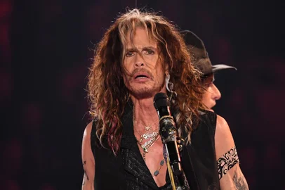 62nd Annual GRAMMY Awards - ShowUS singer-songwriter Steven Tyler of Aerosmith performs during the 62nd Annual Grammy Awards on January 26, 2020, in Los Angeles. (Photo by Robyn Beck / AFP)Editoria: ACELocal: Los AngelesIndexador: ROBYN BECKSecao: musicFonte: AFPFotógrafo: STF<!-- NICAID(15308528) -->