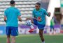 Sob pressão, Seleção Brasileira realiza primeiro treino com grupo completo
