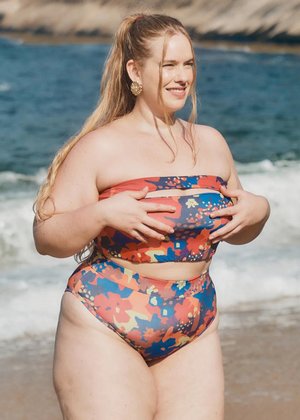 Herself / Divulgação