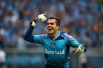 PORTO ALEGRE, RS, BRASIL, 09-11-2014: Grêmio e Inter se enfrentam pelo GRE-NAL 403, na Arena do Grêmio, pela 33ª rodada do Brasileirão.(FOTO:MAURO VIEIRA/AGÊNCIA RBS) Goleiro Marcelo Grohe<!-- NICAID(10971301) -->