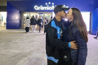 Casal de torcedores do Grêmio