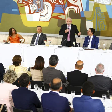 O presidente Luiz Inácio Lula da Silva participa de reunião com reitores das universidades federais do país e dos institutos federais de ensino, no Palácio do Planalto.<!-- NICAID(15326061) -->