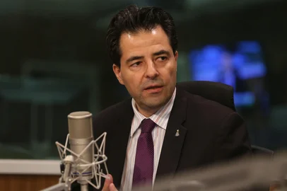 O ministro de Minas e Energia, Adolfo Sachsida, é o entrevistado no programa A Voz do Brasil<!-- NICAID(15153556) -->