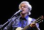 Caetano Veloso interrompe "férias radicais" para explicar homenagem a Carlos Lyra em letra