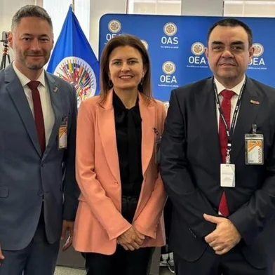 Vice-diretor da Ajuris, Daniel Neves Pereira, diretora da Escola da AJURIS, Clarissa Costa de Lima, e presidente da Ajuris, Cristiano Vilhalba Flores<!-- NICAID(16017361) -->