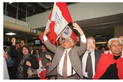 Alceu Collares lança candidatura à prefeitura  de Porto Alegre.#PÁGINA: 6#ENVELOPE: 246715#EDIÇÃO: 2ª<!-- NICAID(596410) -->