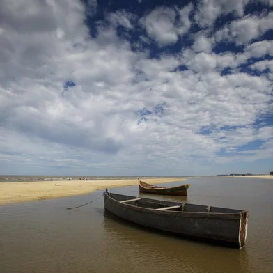 RIO GRANDE, RS, BRASIL - 07.01.2021 -  Imagens da Praia da Capilha, praia de água doce na Lagoa Mirim, localizada no 4o distrito do Taim, no sul do estado. (Foto: Jefferson Botega/Agencia RBS)Indexador: Jefferson Botega<!-- NICAID(14686183) -->