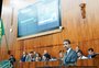 "Na época da CEEE pública o serviço não era bom", diz Leite em discurso a deputados