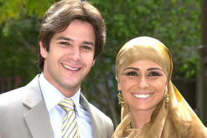 Jade (Giovanna Antonelli) e Lucas (Murilo Benício) em O Clone<!-- NICAID(14904807) -->