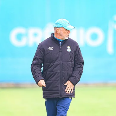 RS - GRÊMIO - Jogadores do elenco tricolor treinam no CT Presidente Luiz Carvalho, em Porto Alegre, na data de 07/06/2025, em preparação para a próxima partida válida pelo Brasileirão 2025. FOTO: ANGELO PIERETTI/GRÊMIO FBPA<!-- NICAID(16057057) -->