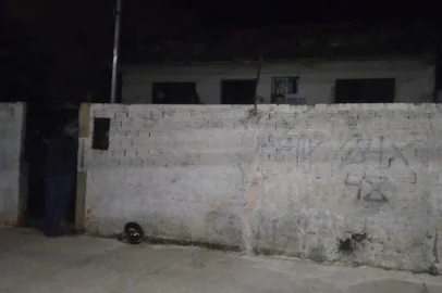 Homem é morto pela BM após tentar abusar sexualmente de idosa na zona sul de Porto Alegre<!-- NICAID(15439117) -->