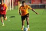 Treino do Inter tem atrações no gol, na lateral esquerda e no meio-campo